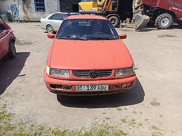 авто клей: Volkswagen Passat: 1994 г., Седан — 2