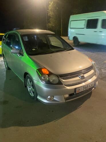 меняю на дачу: Honda Stream: 2004 г., 2 л, Автомат, Бензин, Универсал — 2