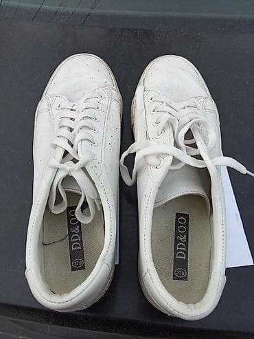 Үлпөт көйнөктөрү жана аксессуарлар: Продам кроссовки на весну размер 42-43! Без дефектовцена 500 сом — 2