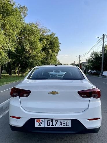 ravon spark: Chevrolet Onix: 2021 г., 1 л, Автомат, Бензин, Седан — 4