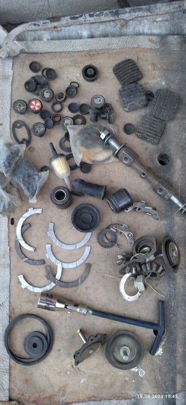 купить резину на москвич: Продаю различные запчасти на москвич 412 карбюратор Победа Газ М 20 — 11