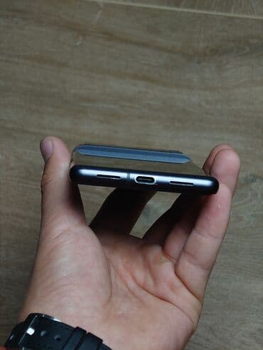 Аудиотехника: Google Pixel 7, Б/у, 256 ГБ, цвет - Черный, 1 SIM, eSIM — 4