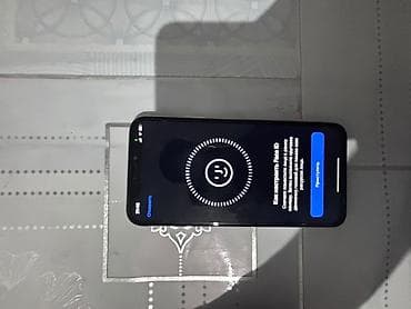 ми 10 с: IPhone X, 64 ГБ, цвет Silver - Экран 5.8" OLED Super Retina — 4