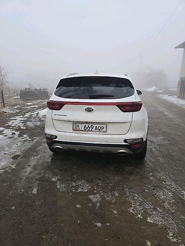 тд 04: VIN-пластина автомобиля Kia спортэж Описание: - Оригинальная заводская — 2