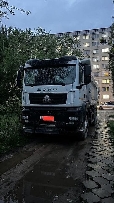 sm x: Грузовик, Howo, Новый — 1