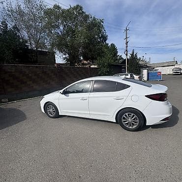 Продажа авто: Hyundai Avante: 2019 г., 1.6 л, Автомат, Бензин — 8
