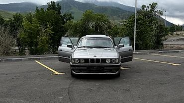 BMW 5 series: 1989 г., 2.5 л, Механика, Бензин, Седан