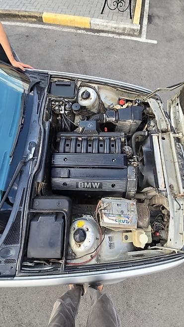 ручка е34: BMW 5 series: 1991 г., 2 л, Механика, Бензин, Седан — 6