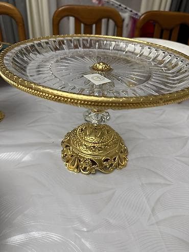 торт с короной: Декоративная ваза-фруктовница на ножке - Материал чаши: белая — 4