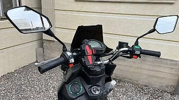 продается электро мото и скутер мотоцикл: Тип скутера 150 куб. см, Бензин, Б/у — 3