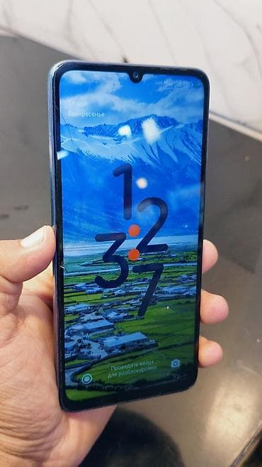 mi account: Redmi, Redmi 13C, Б/у, 8 ГБ, цвет - Синий, 2 SIM — 1
