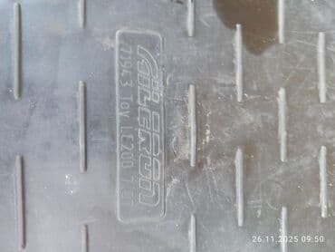 спринтер дубл кабина бортовой борт 3 30 м: Родные Резиновые Полики Для багажника Toyota, цвет - Черный, Б/у, Платная доставка — 2