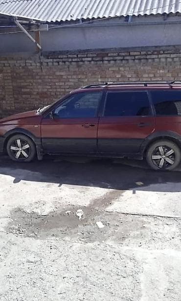 devo matiz: Volkswagen Passat Variant: 1993 г., 1.8 л, Механика, Газ, Универсал — 1
