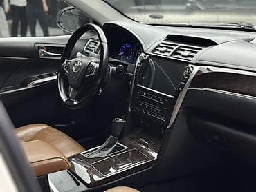 Toyota Camry: 2016 г., 2.5 л, Автомат, Бензин, Седан — 8