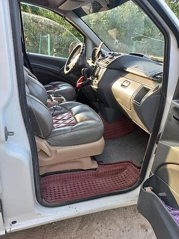 Mercedes-Benz Vito: 2009 г., Механика, Дизель, Минивэн — 7