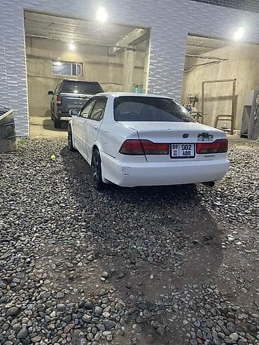 лак авто: Honda Accord: 2001 г., 0.2 л, Автомат, Бензин, Седан — 4