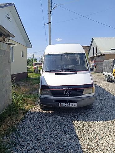 Легкий грузовик, Mercedes-Benz, Стандарт, 3 т, Б/у at lalafo.kg Легкий грузовик, Mercedes-Benz, Стандарт, 3 т, Б/у