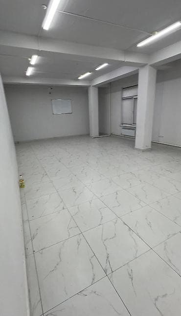 гараж продаю: Продается коммерческое помещение в отдельностоящем здании. Восток 5 — 5