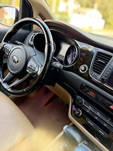 надо делать: Kia Carnival: 2019 г., 2.2 л, Автомат, Дизель, Минивэн — 8