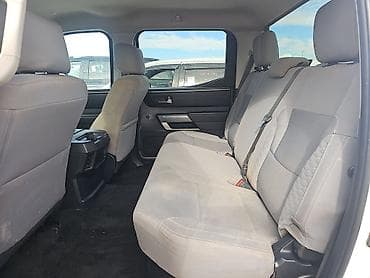 tayota 4ranner: Toyota Тундра: 2022 г., 5.7 л, Автомат, Бензин, Внедорожник — 9