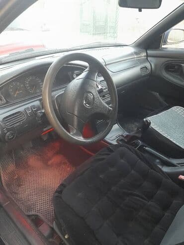 продаю в связи переездом: Mazda 626: 1996 г., 1.8 л, Механика, Бензиновая, Хэтчбэк — 3