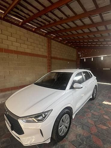 BYD E2: 2022 г., Электромобиль, Хэтчбэк