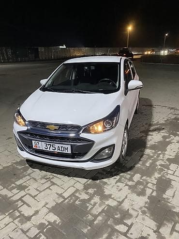 Chevrolet Spark: 2018 г., 1 л, Автомат, Бензин, Хэтчбэк
