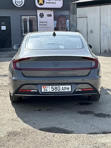 Транспорт: Hyundai Sonata: 2022 г., 2 л, Автомат, Газ, Седан — 5