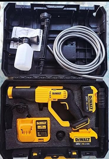 набор инструментов на батарейках: Аккумуляторная мини‑мойка DeWALT 20V XR Li‑Ion в кейсе Описание: - — 1