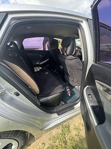 Toyota Prius: 2013 г., 1.8 л, Автомат, Гибрид, Хетчбек — 7