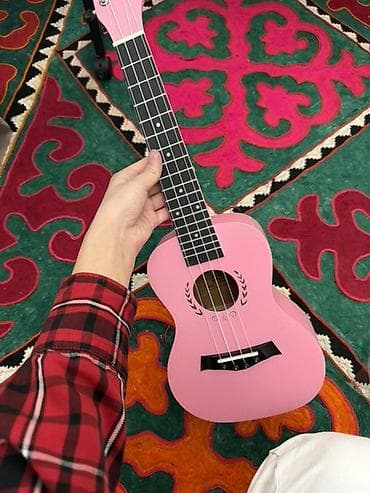 Укулеле сопрано, розовая - Форм‑фактор: сопрано (компактный размер