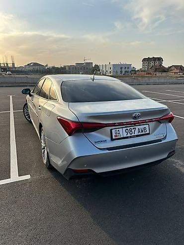 Toyota Avalon: 2020 г., 2.5 л, Вариатор, Гибрид, Седан — 4