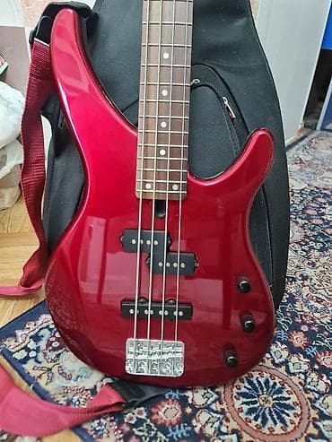 бас гитара: Бас‑гитара Yamaha + мягкий чехол + комбоусилитель Peavey MAX 158 — 1