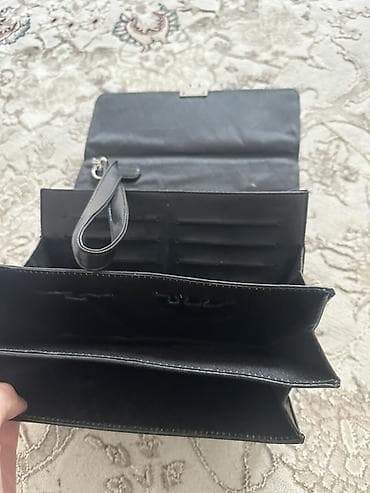 Аксессуарлар: Мужская кожаная барсетка/портфель малый формат, черная. - Материал — 1