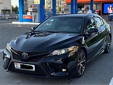 туксон 2017: Toyota Camry: 2018 г., Бензин — 3