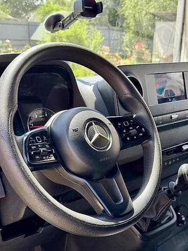 авто в рассрочку спринтер: Грузовик, Mercedes-Benz — 3