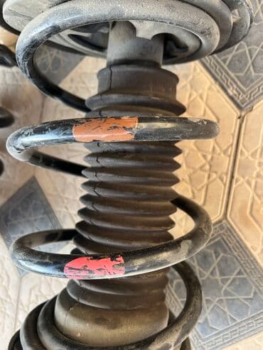 подъемник автомобильный бу в бишкеке: Передний амортизатор Toyota 2011 г., Б/у, Оригинал, Япония — 3