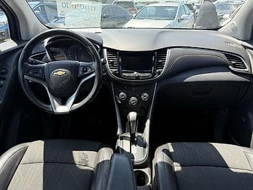 2 8: Chevrolet Trax: 2020 г., 1.4 л, Автомат, Бензин, Кроссовер — 10