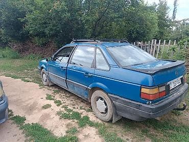 Унаа: Volkswagen Passat: 1990 г., Кол менен иштөөчү, Бензин, Седан — 5