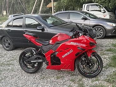 Спортбайк Ducati, 1200 куб. см, Электро, Взрослый, Б/у