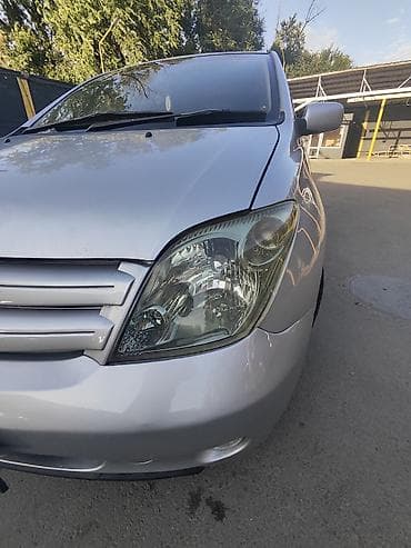 для ист: Toyota Ist: 2003 г., 1.5 л, Бензин, Седан — 10