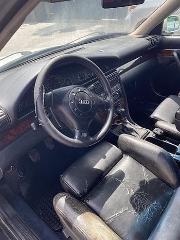 outback br: Audi S6: 1995 г., 2.8 л, Механика, Бензин, Седан — 10
