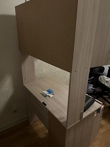 стол компьютерный письменный: Компьютерный стол, Б/у, С полками — 4