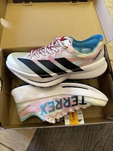 Кроссовки для бега по пересечённой местности adidas Terrex. - Лёгкий