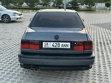 Транспорт: Volkswagen Vento: 1994 г., 1.8 л, Механика, Бензин, Седан — 7