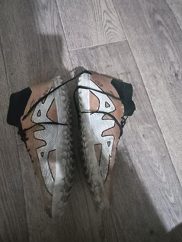 кепка каска фото: Футбольные бутсы/сороконожки Nike с высоким манжетом Б/у - Тип — 5