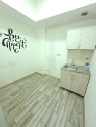 продается цокольное помещение микрорайон сейтек: Сдаю Офис, 120 м², В жилом комплексе, С отдельным сан узлом, 1 линия, С отдельной кухней — 8