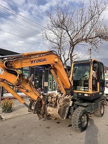 коробка сатылат: Экскаватор, Hyundai, 2012 г., Дөңгөлөктүү — 3