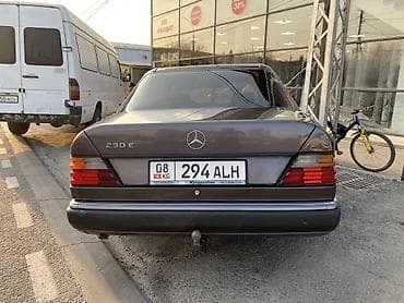бу пылесосы: Mercedes-Benz W124: 1992 г., 2.3 л, Ручные, Бензин, Седан — 7