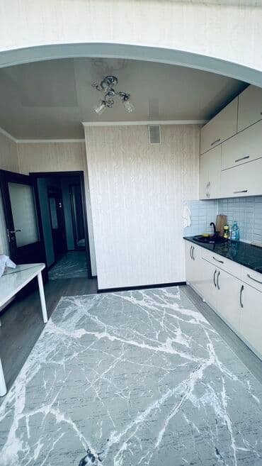 срочно продаётся 1 комнатная квартира в районе шлагбаум по улице кенсуйская 17: 1 комната, 45 м², 106 серия улучшенная, 9 этаж, Евроремонт — 13